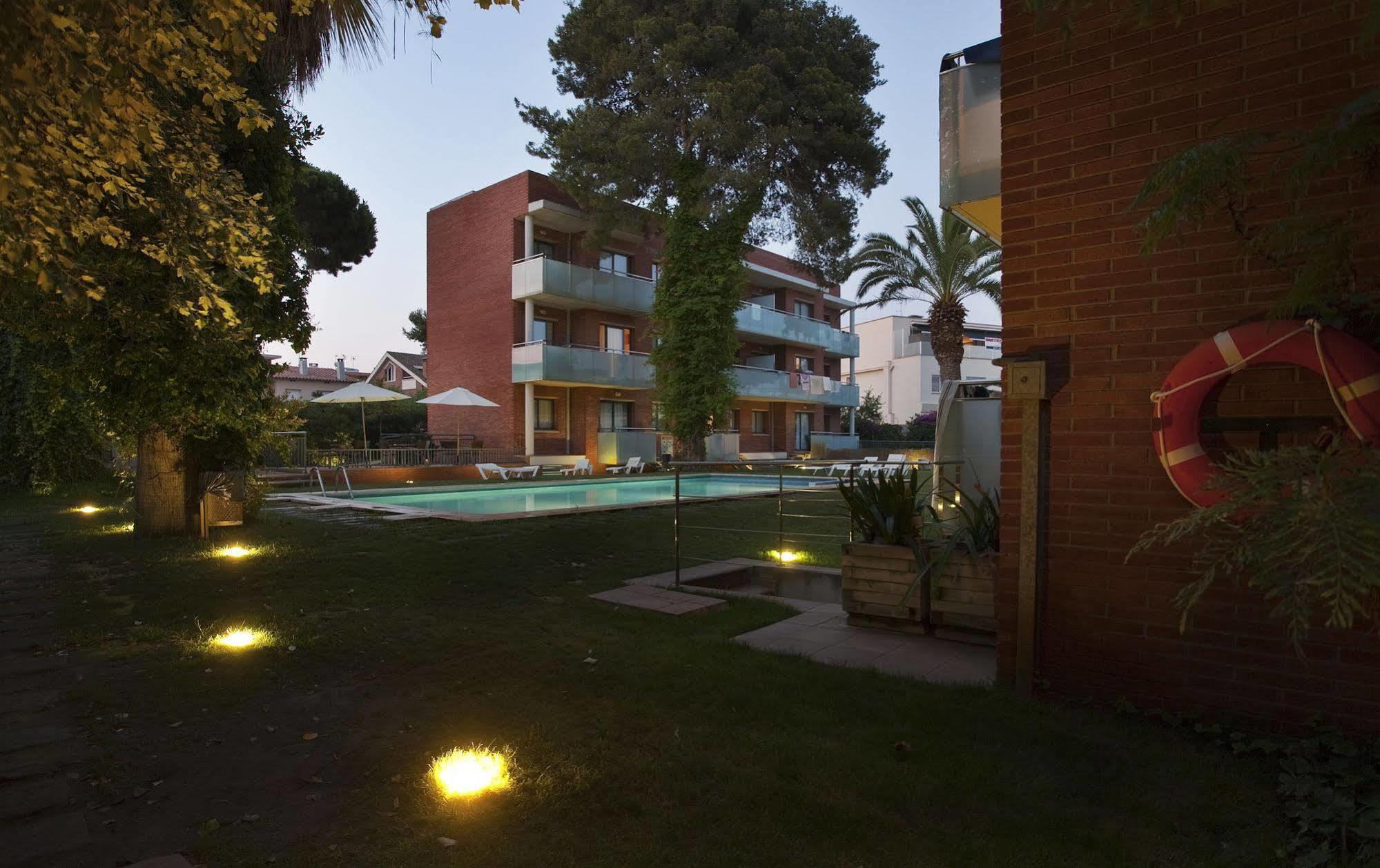 Sg Costa Bcn Apartments Кастелдефелс Екстериор снимка